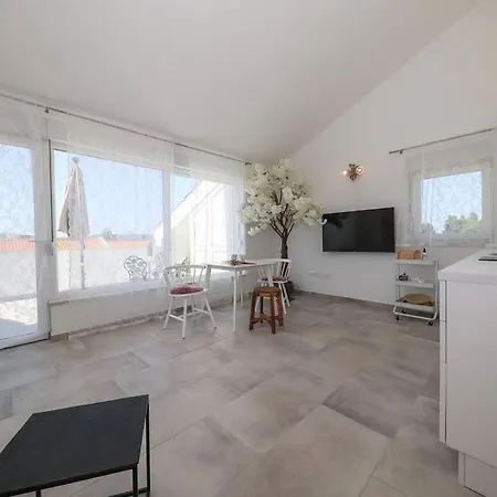 Apartment Fiorino Zadar